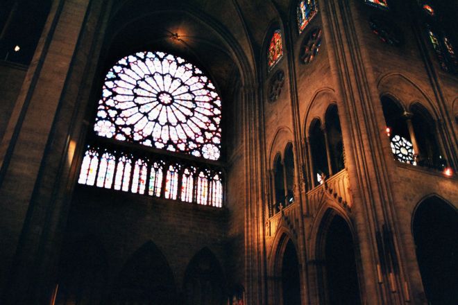 Gotische Fensterrose in Notre Dame