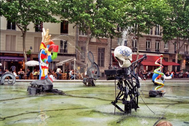 Strawinski-Brunnen von Niki de Saint Phalle am Centre Georges Pompidou