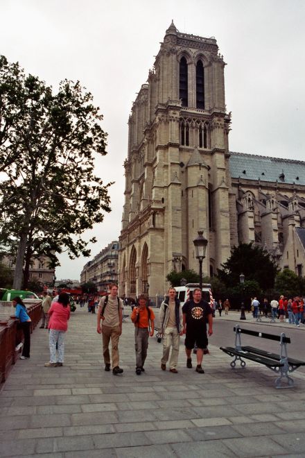 Treffpunkt Notre Dame - Christian ist jetzt auch angekommen